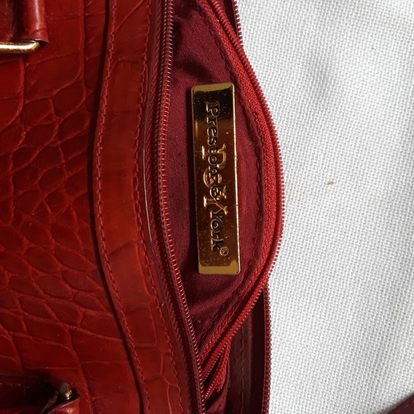 {Preston & York} Red Faux Croc Embossed Bowler Bag - Picture 7 of 8
